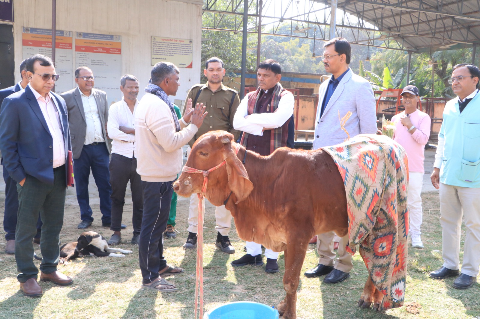 मंत्री सुरेंद्र मेहता ने किया बिहार पशु विज्ञान विश्वविद्यालय के अस्पताल का औचक निरीक्षण, सुविधाओं की सराहना; पशुपालकों को बेहतर इलाज का भरोसा