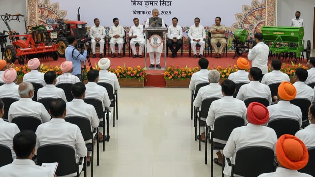 किसानों की किस्मत बदलेंगे 'फार्म मशीनरी बैंक': आधुनिक यंत्रों पर 80% अनुदान, लागत घटेगी, आय बढ़ेगी